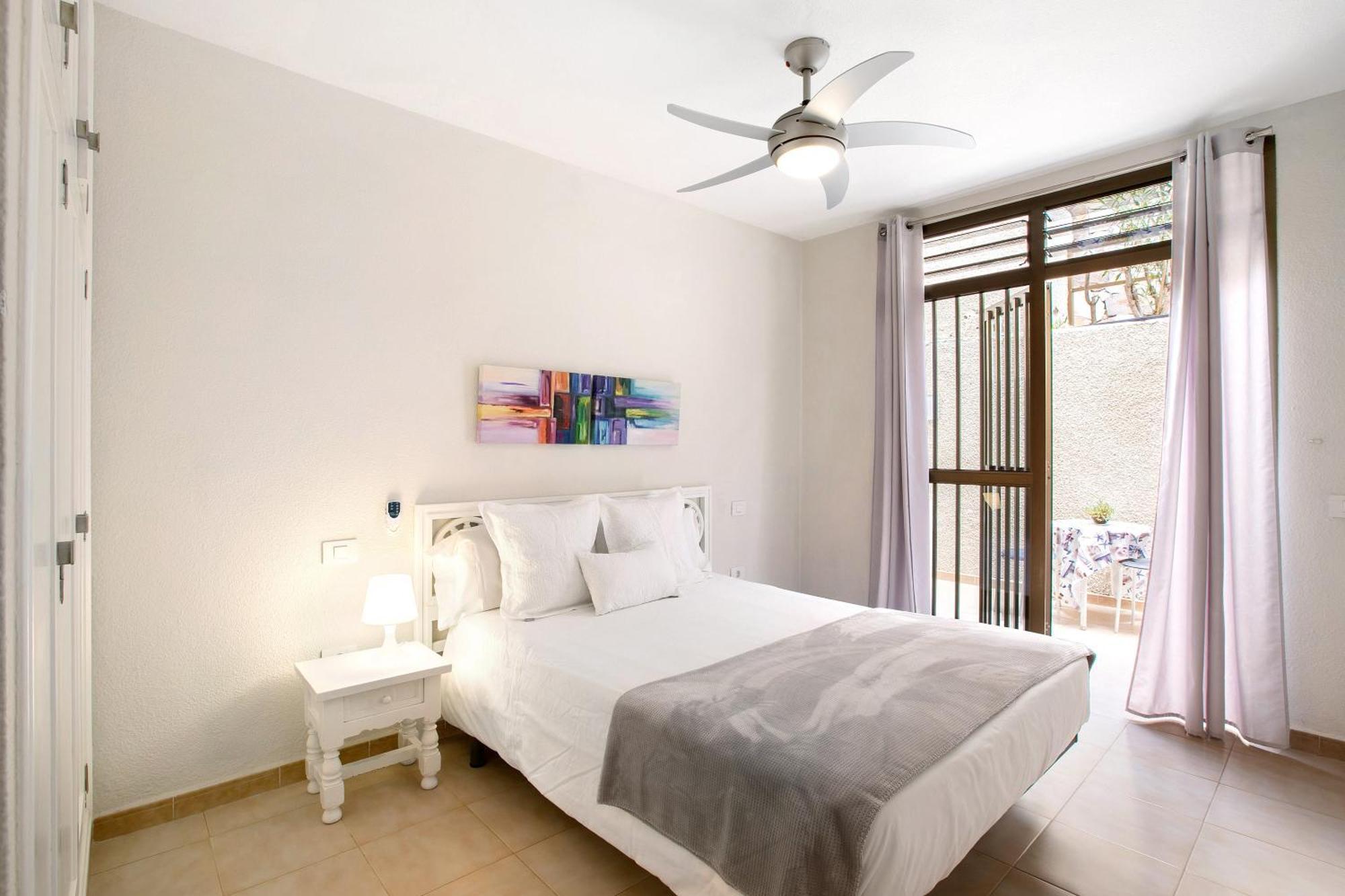 Apartamento Cerca De La Playa Santiago del Teide Екстериор снимка